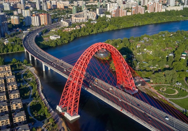 Живописный мост в Крылатском вошел в число самых популярных мест Москвы для съемок кино